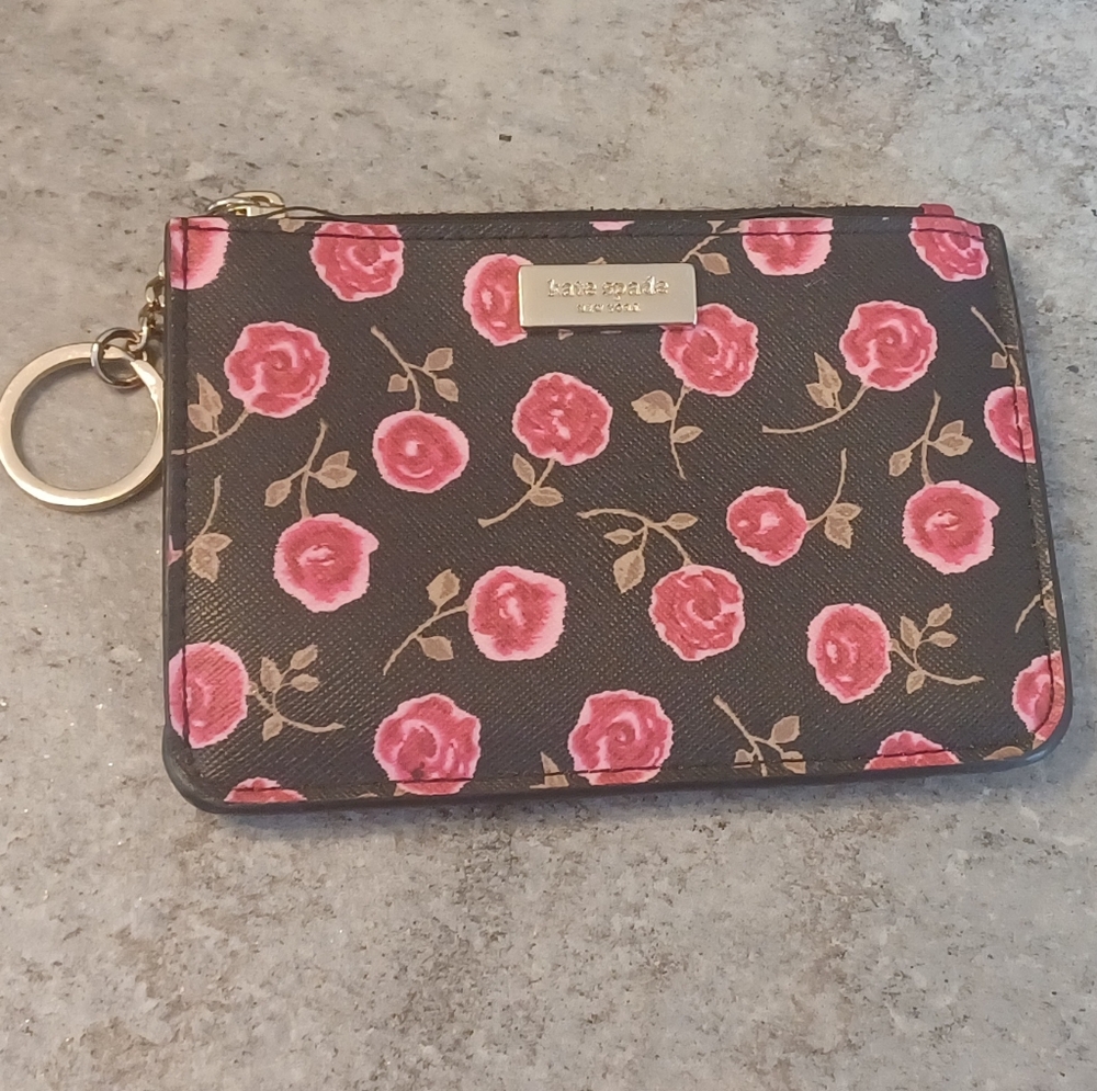 Kate Spade Bitzy Hazy Rose Floral card holder, black, red, green, gold h…